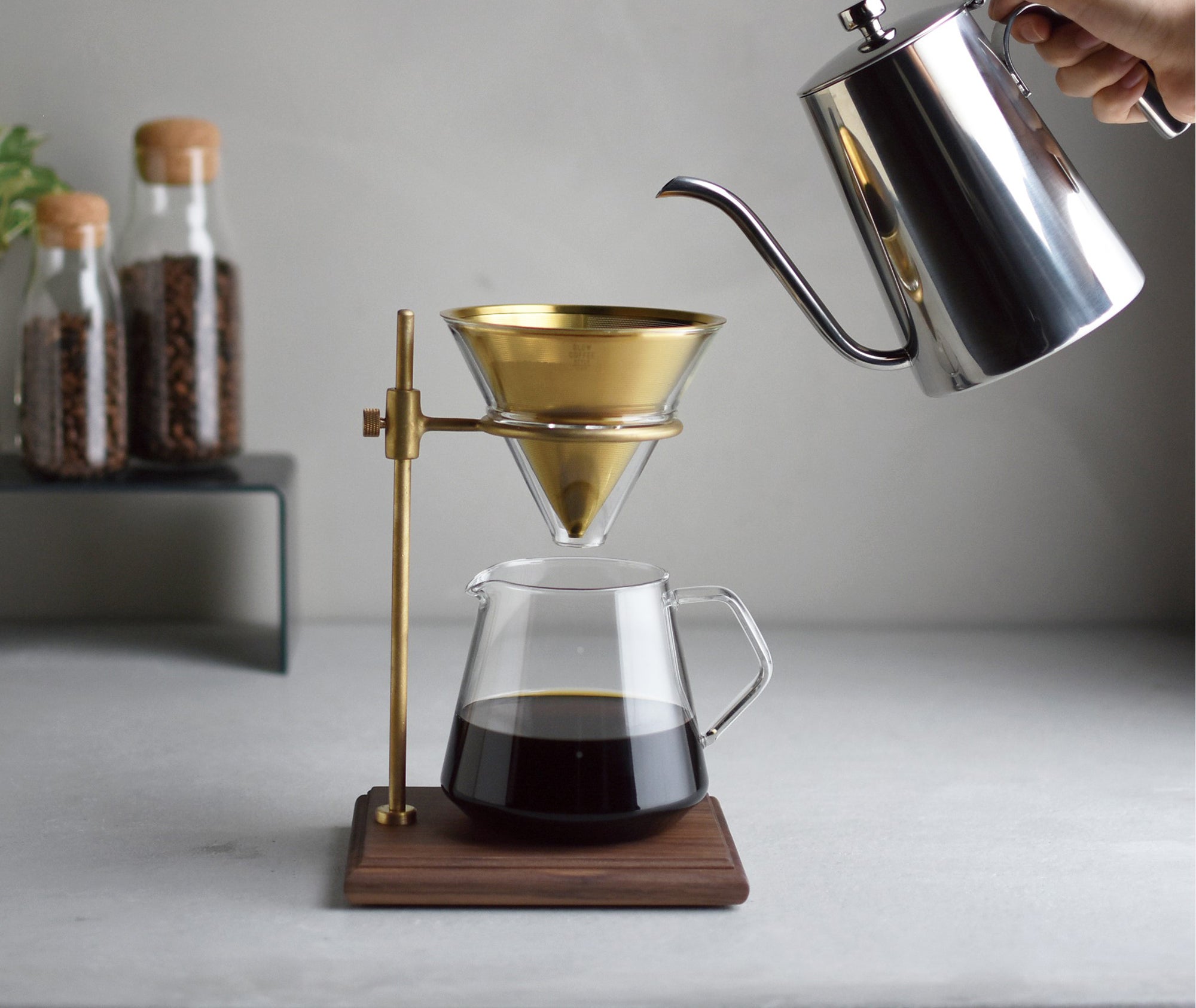 Kinto Pour-over Japanese Coffee Brewer with Brass Stand – zen minded