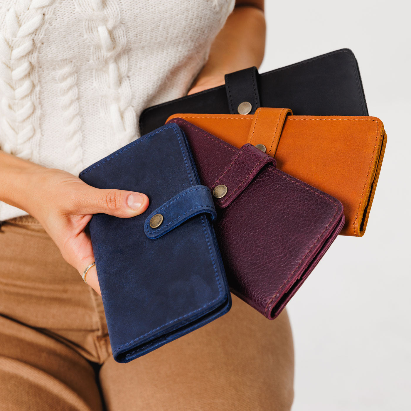 Women's Bi-Fold Wallet | Portland Leather Goods