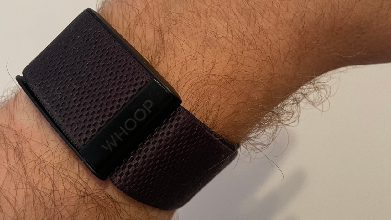 Whoop 4.0 review: A fitness tracker for serious athletes ...